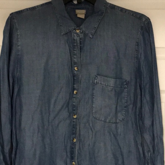 Chicos Blue Denim Button-Up Shirt 32” long NWOT - Picture 2 of 4